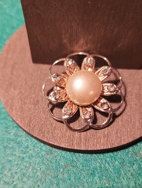 Floating Pearl Flower Brooch - Gold and Silver Tone VINTAGE